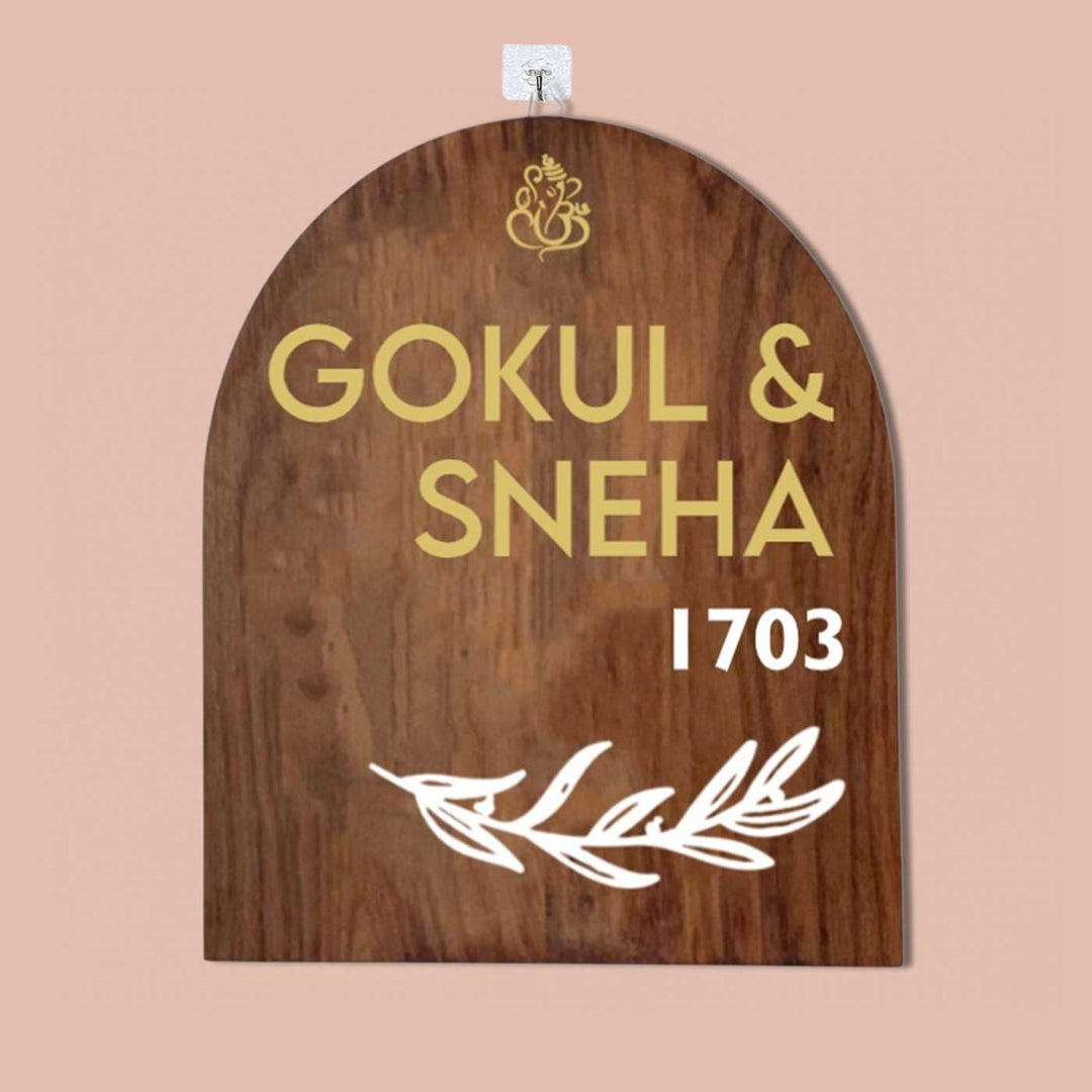 Small Minimal Arched Wooden Name Plate with 3D Acrylic Letters