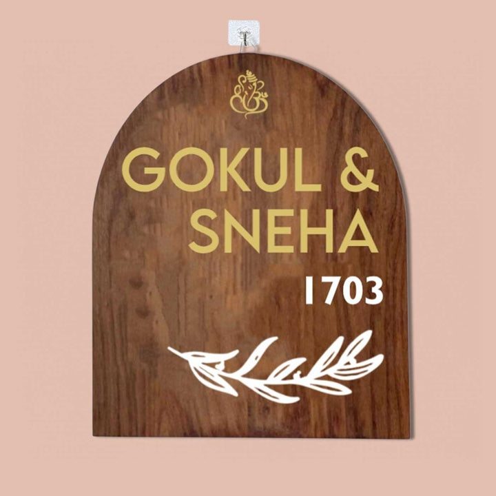 Small Minimal Arched Wooden Name Plate with 3D Acrylic Letters