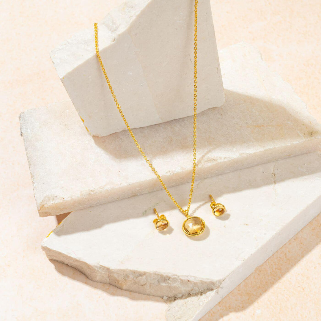 Handcrafted Healing Stone 18k Gold Necklace