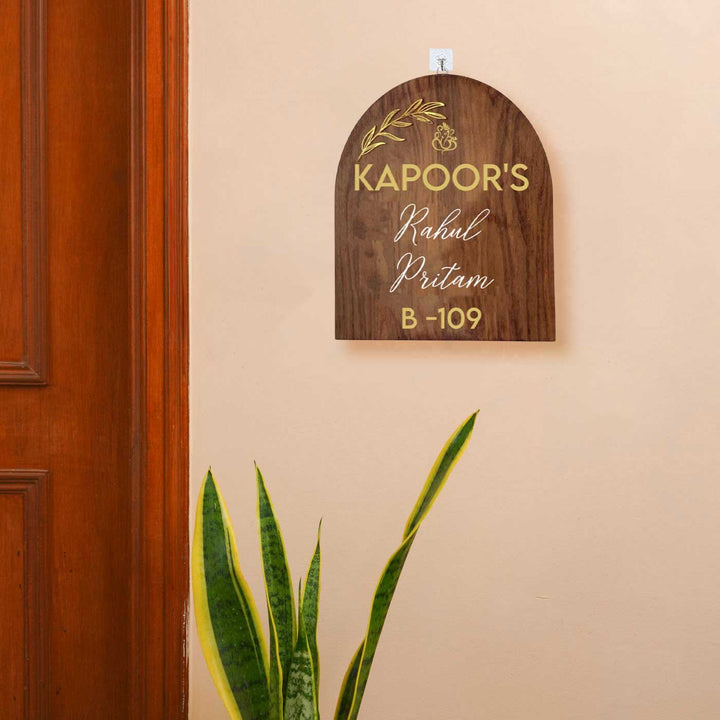 Minimal Arched Wooden Name Plate with 3D Acrylic Letters