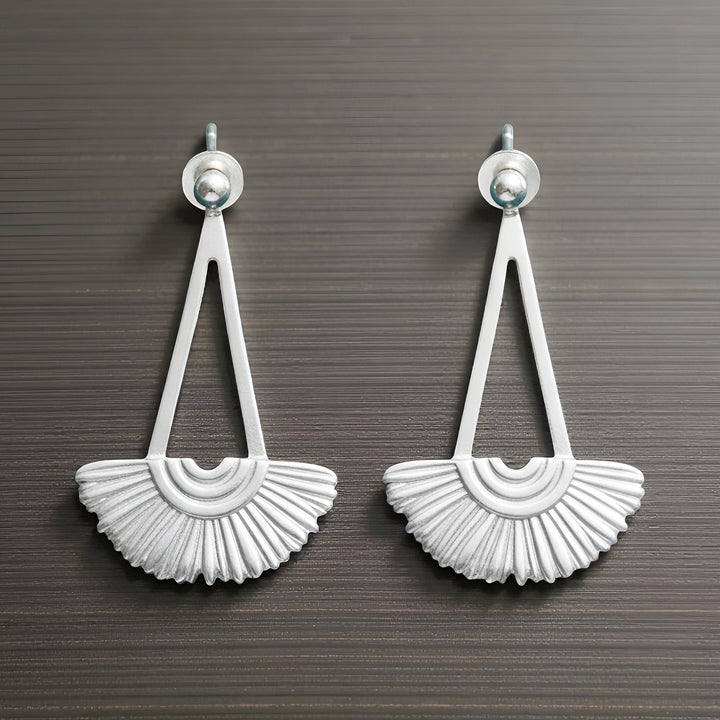 Handmade Contemporary Suncrest Silver Earrings