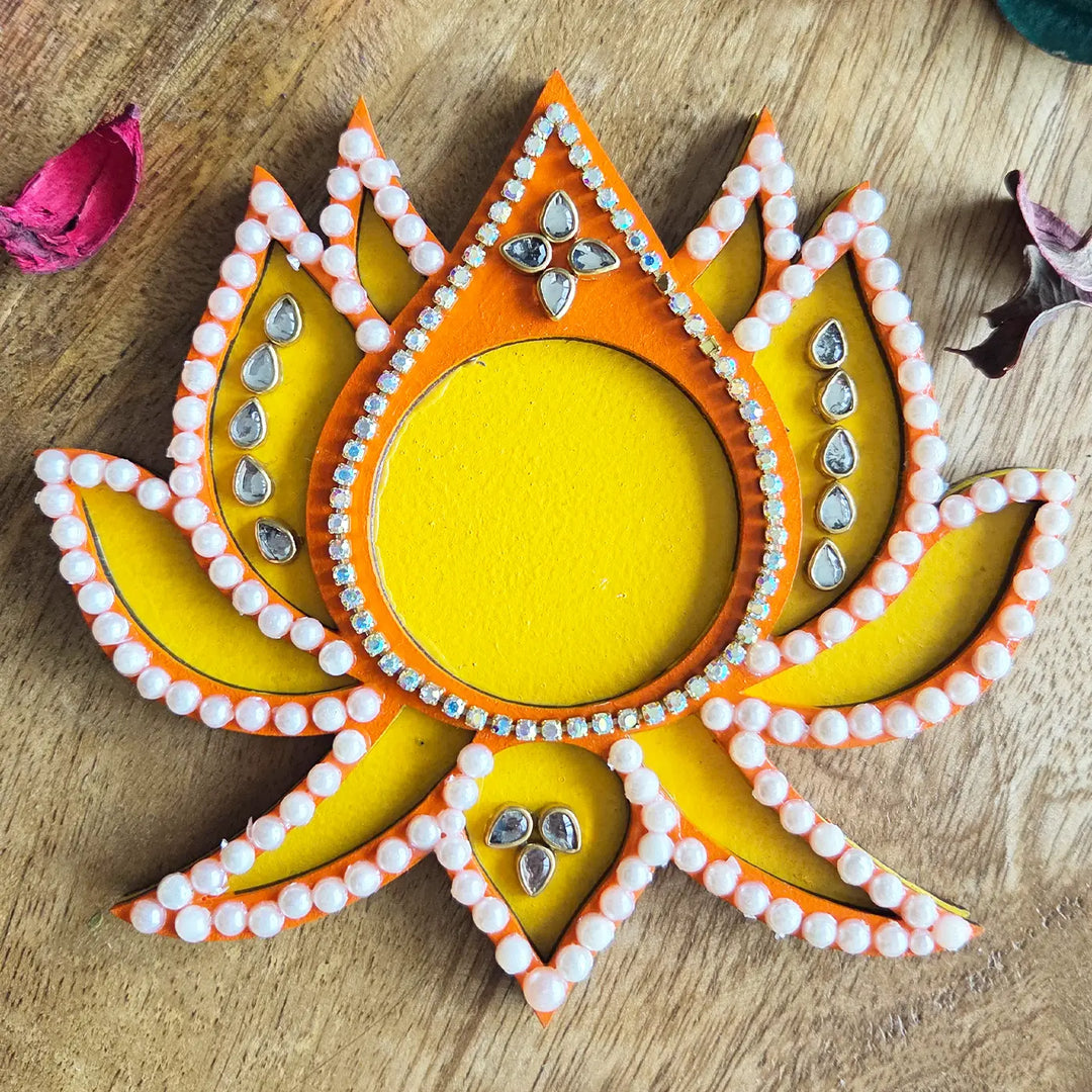 Hand-Painted Beaded Lotus MDF Wood Tealight Holder