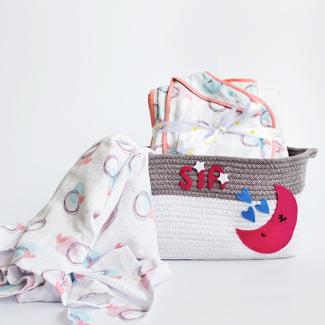 6 Pc | Personalized Circle Of Love Baby Gift Basket | 0-4 Years