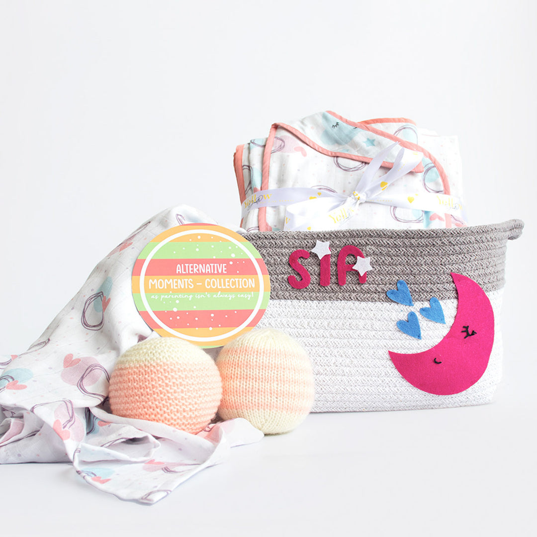 8 Pc | Personalized Circle Of Love Baby Gift Basket | 0-4 Years