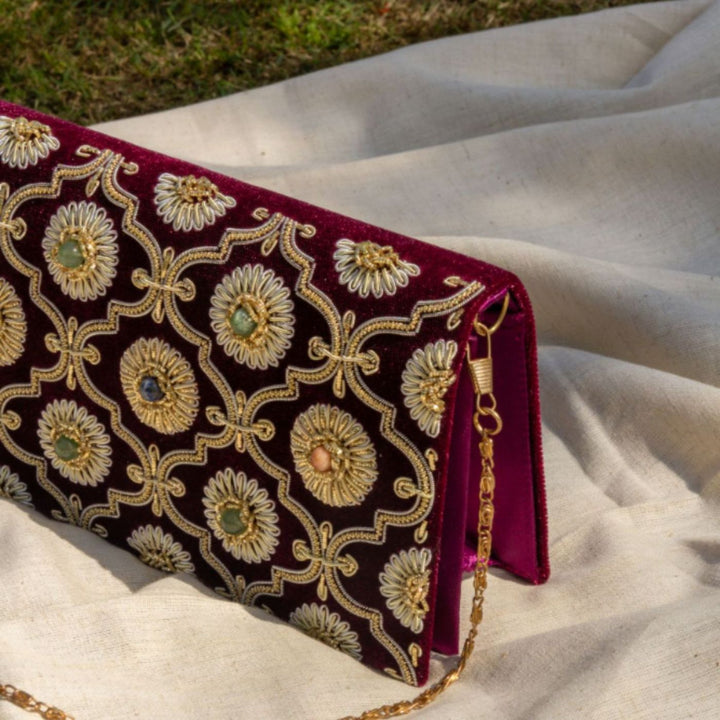 Kat Jaal Handcrafted Zardozi Sling Purse