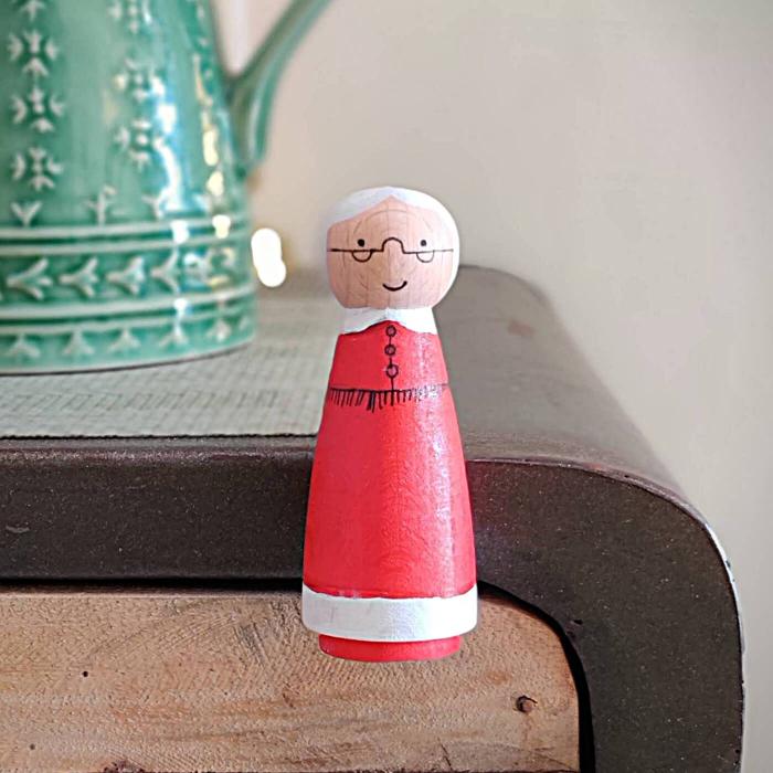 Hand-painted Mrs. Santa Miniature - Magnet