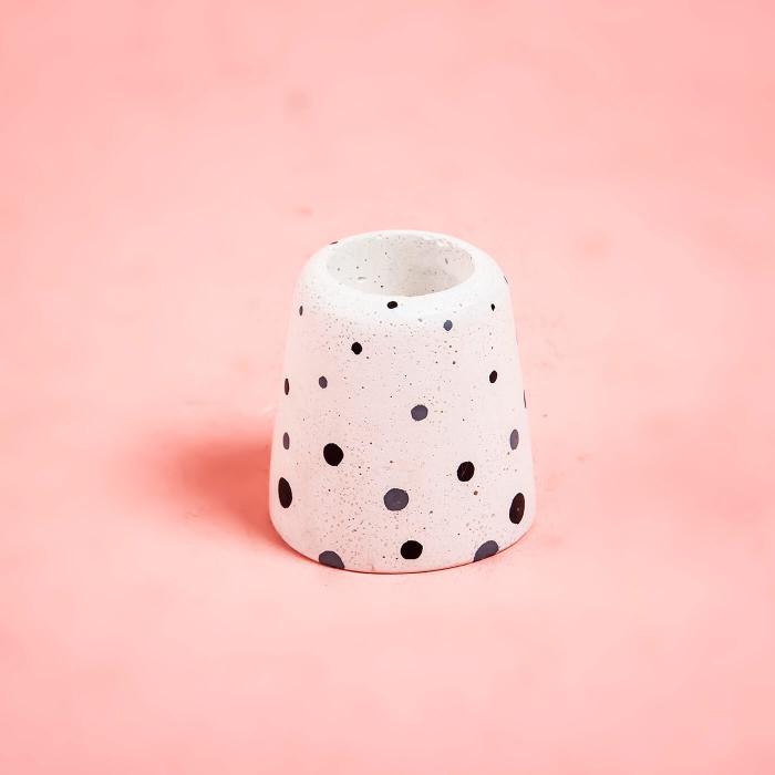 Ellip Planter with Dots - White