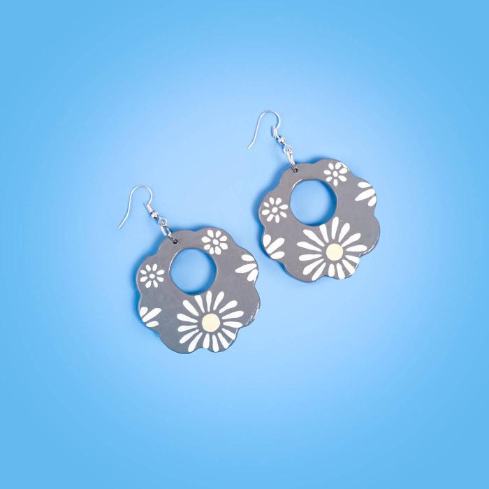 Paper Mache Earrings - Grey Hollow Flower - Zwende