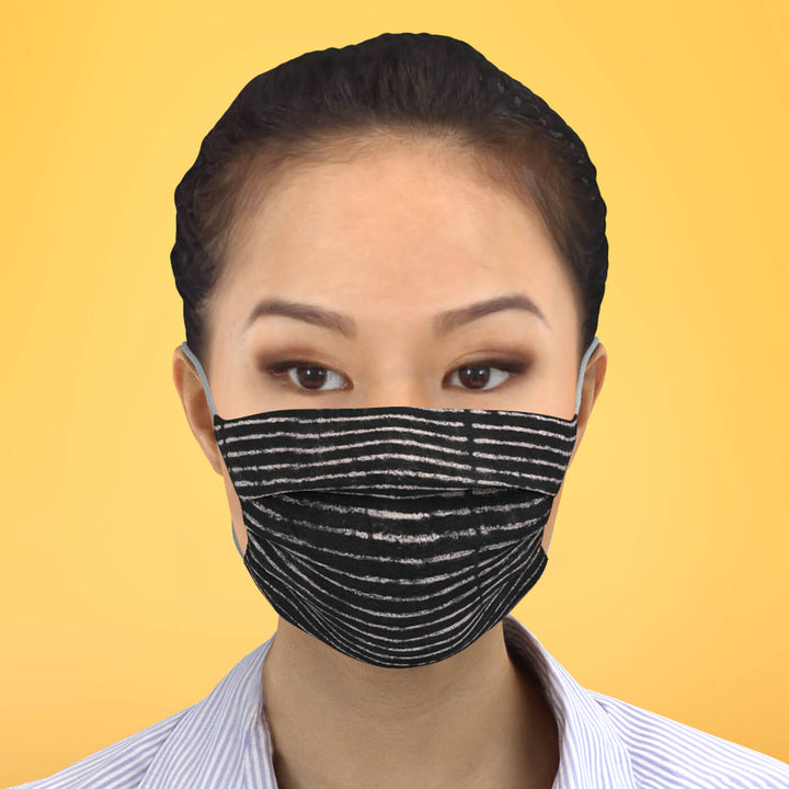 Three Pleat Fabric Mask in Black