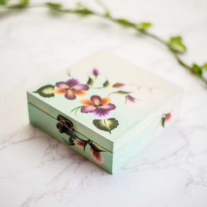 Personalized One Stroke Art Jewellery Box with Mirror