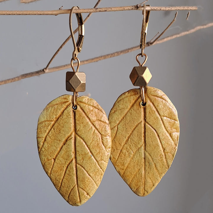 Paper Mache Mulberry Ochere Dhokra Dangler