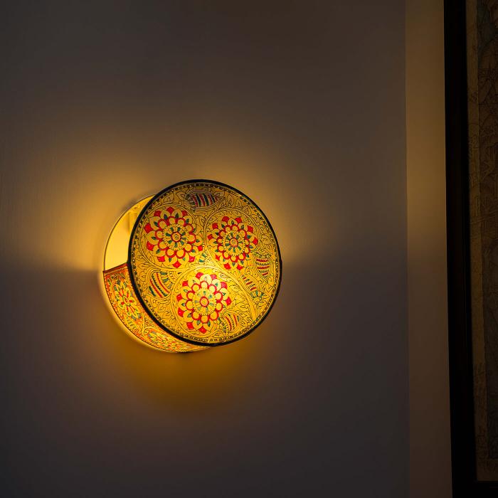 Hand Painted Parchment Leather Tholu Bommalata Wall Mounted Lamp | 4 inches - Zwende