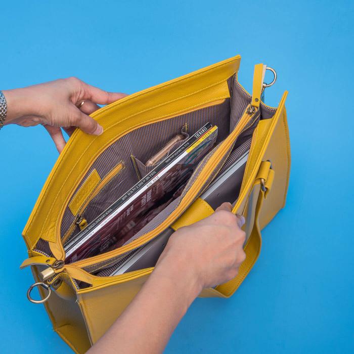 Trendy Minimal Laptop Tote