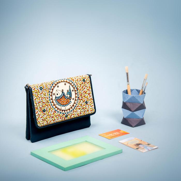 Trendy Sling Clutch with Fish Artwork