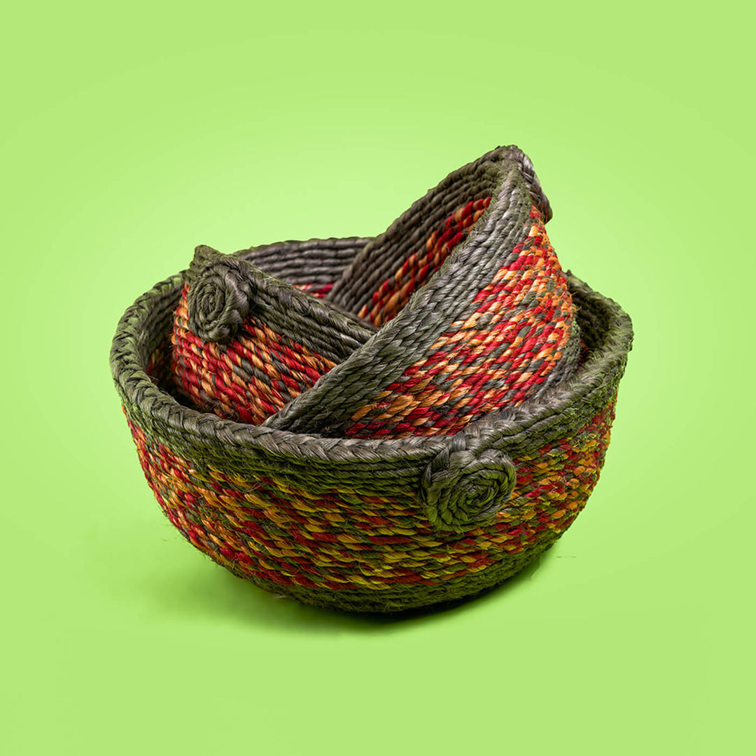 Handwoven Muliticolor Round Jute Basket - Zwende