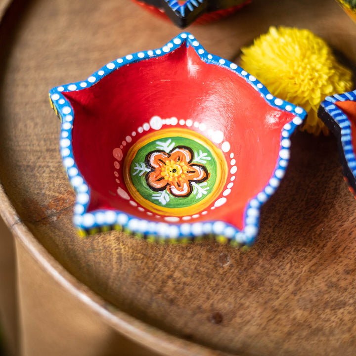 Vibrant Star Diyas - Large - Set of 4