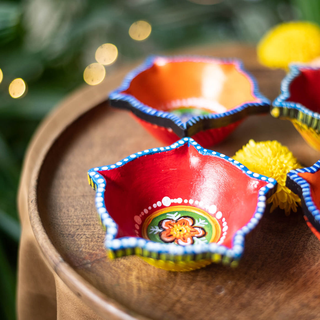 Vibrant Star Diyas - Large - Set of 4
