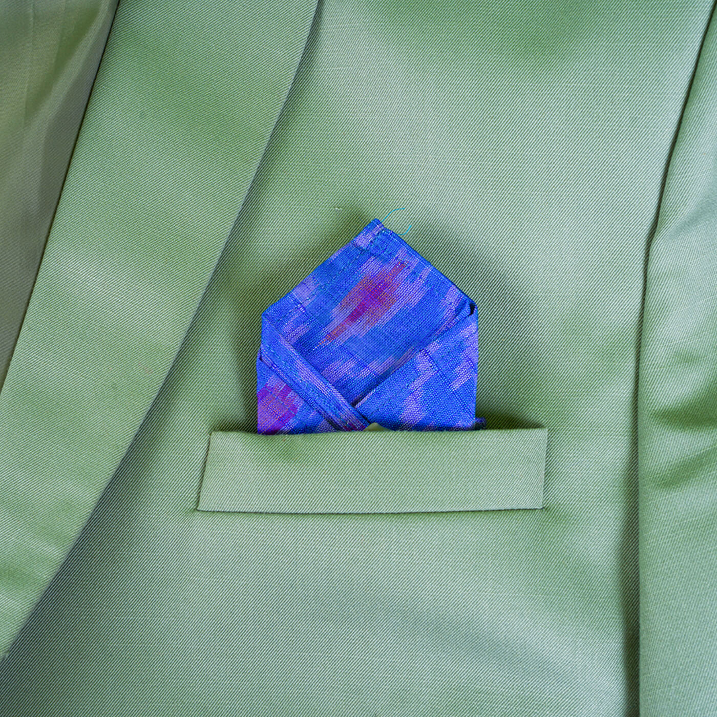Raw Silk Pocket Squares in Blue Ikat & Solid Magenta - Set of 2 – Zwende