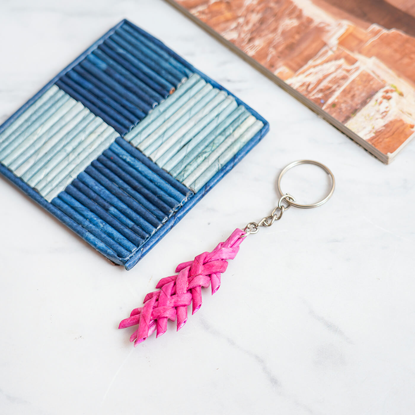 Diy paper keychain clearance
