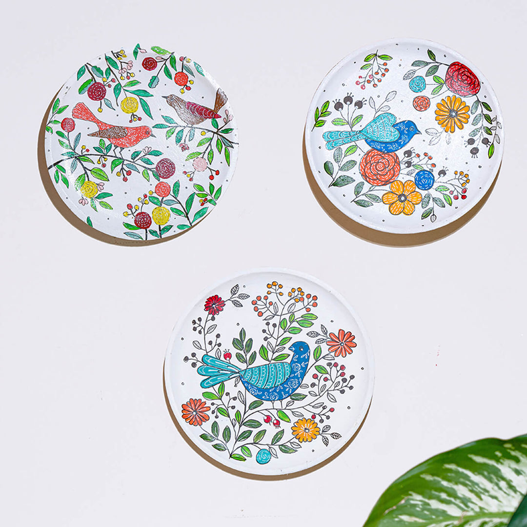 Folk Art Set Of 3 Wall Plates