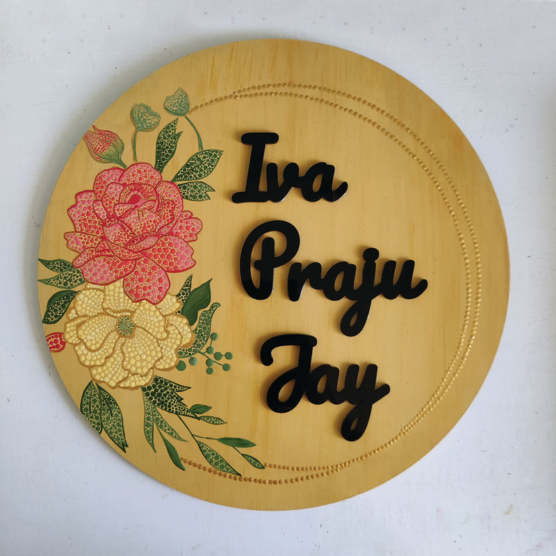 Circular Floral Dot Art Nameboard