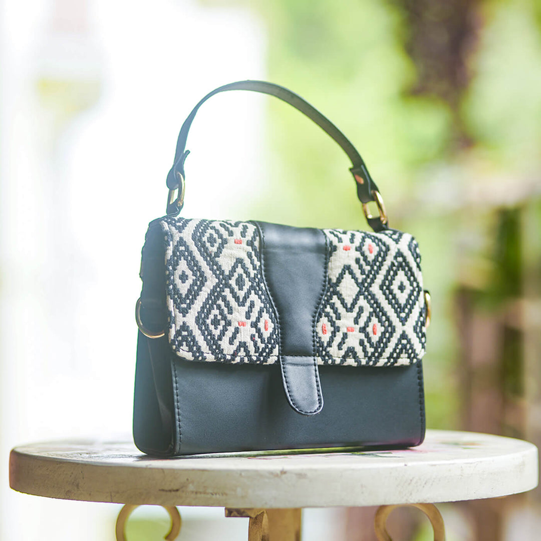 Charisma All Over' Black Sling Bag