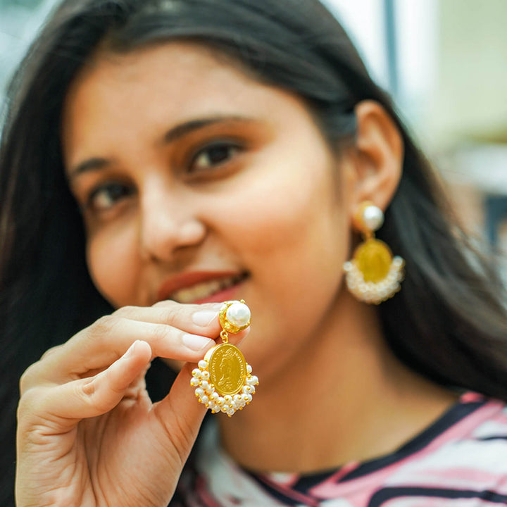 18K Gold Polished Coin Drop Style