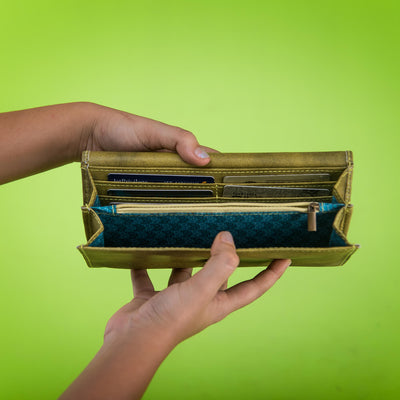 Vinatge Floral Ambassador Classic Flap Wallet