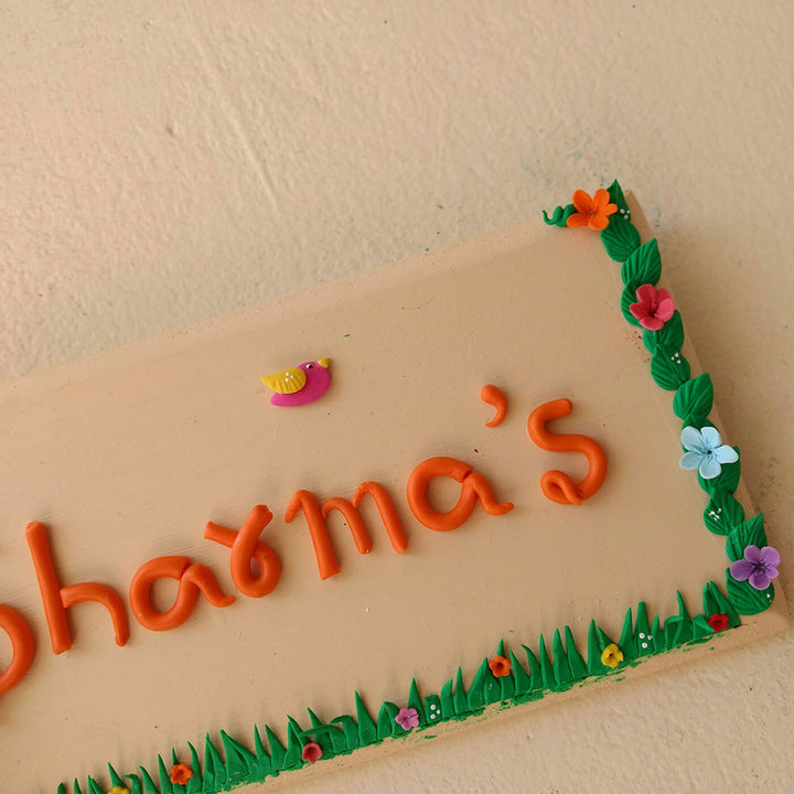 Personalised Gharonda Family Name Plate For 4 Characters - Close-up of Corner Decoration