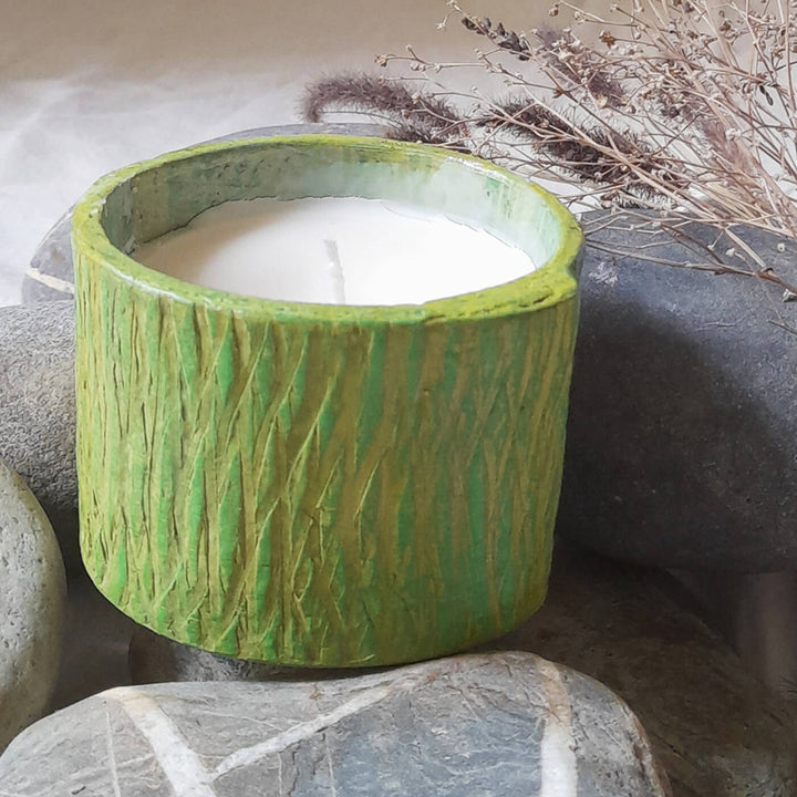 Handmade Green Bark Texture Soy Wax Paper Mache Candle For Christmas Decoration