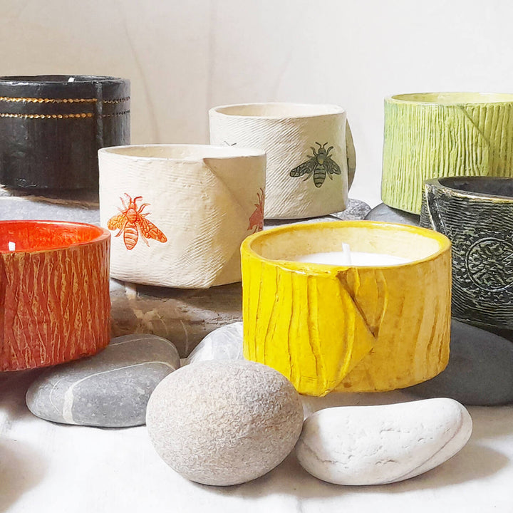 Handmade Wave Textured Soy Wax Paper Mache Candle For Christmas Decoration