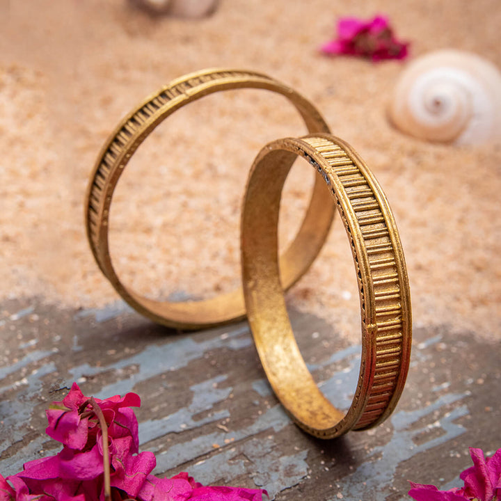 Dokra Stripe Brass Bangle