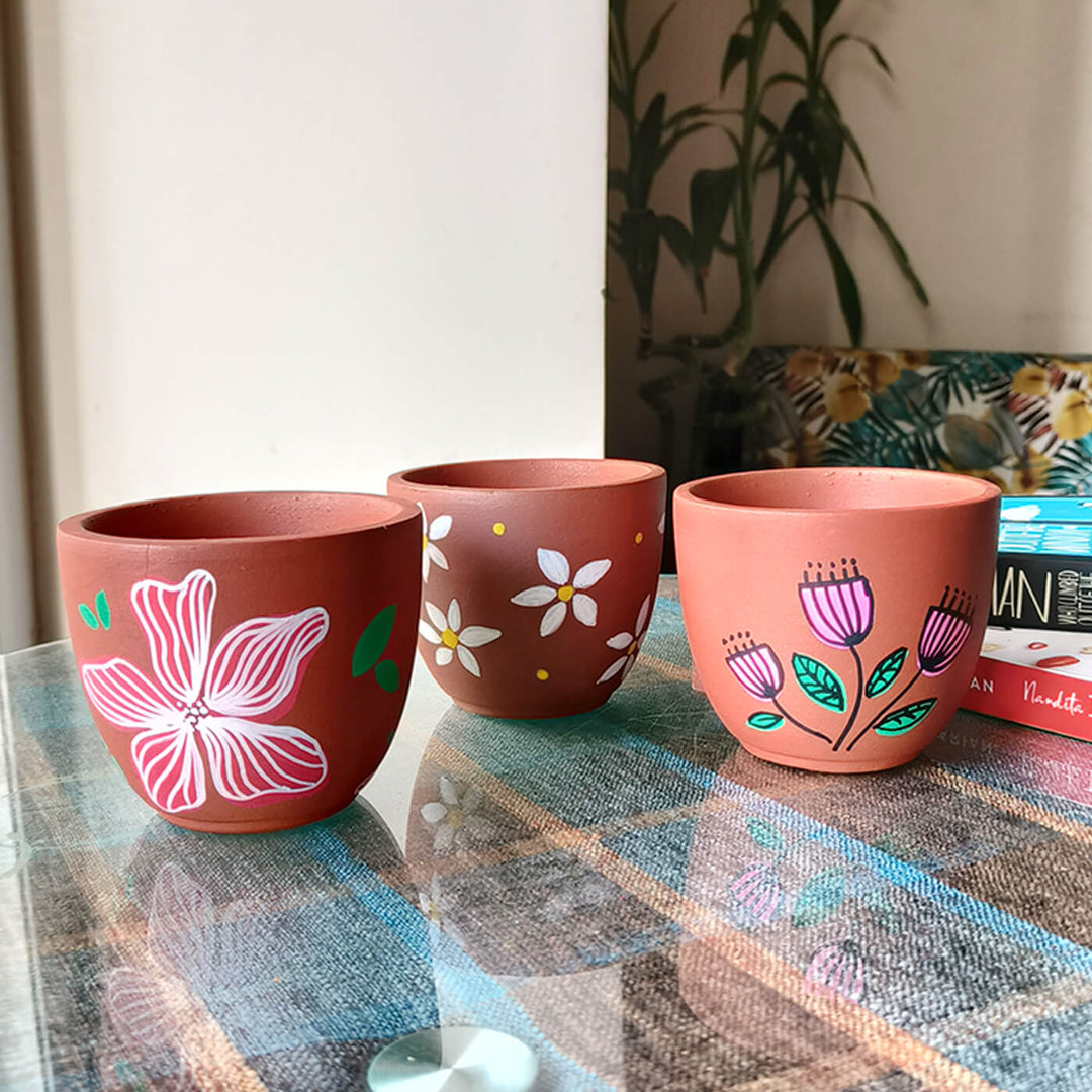 Handpainted Terracotta Flower Pop Planter Pot (Set of 3)