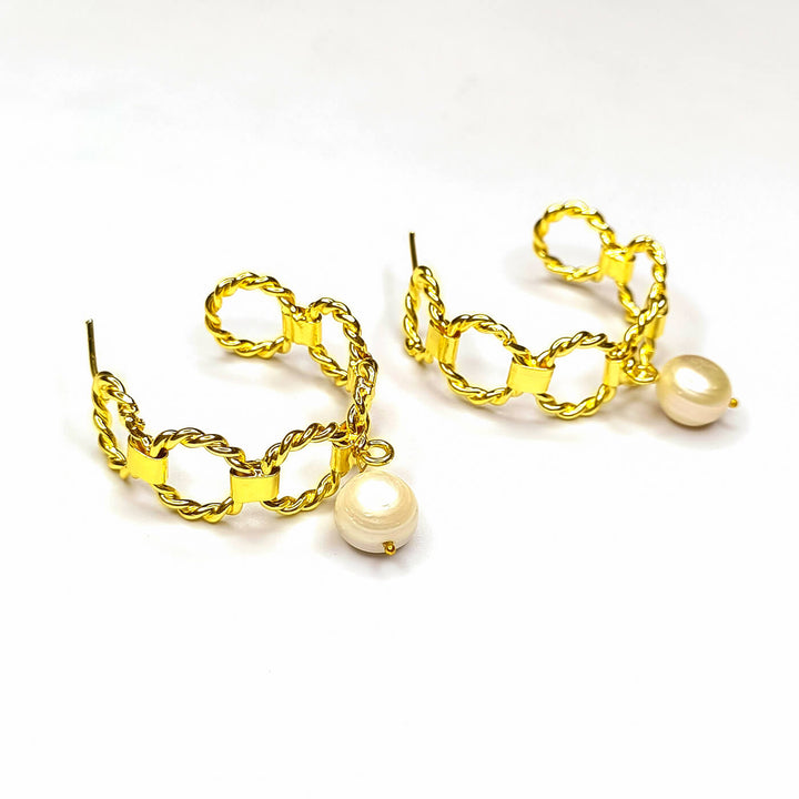 18K Gold Polished Circle Link Hoops