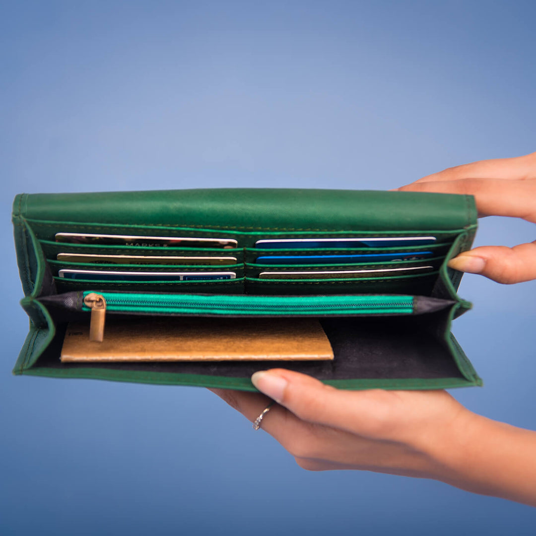 Emerald Green Peacock Maze Classic Flap Wallet