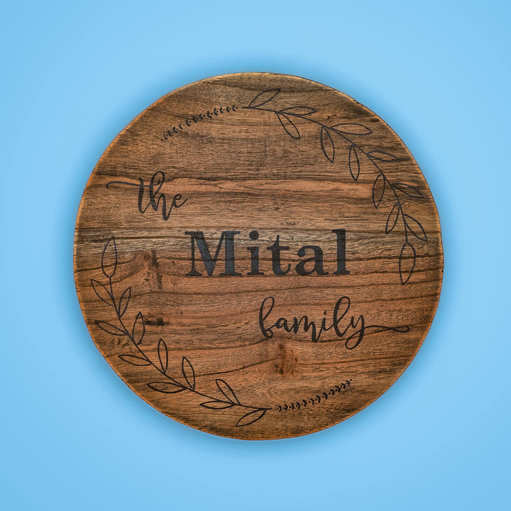 Round Rustic Wood Hand-painted Family Nameboard - Zwende