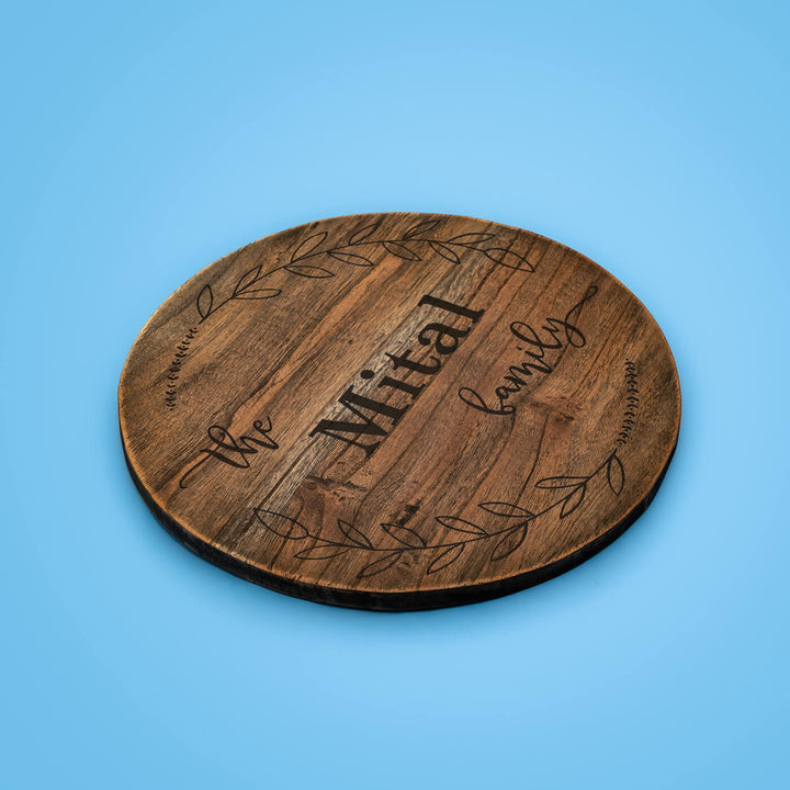 Round Rustic Wood Hand-painted Family Nameboard - Zwende