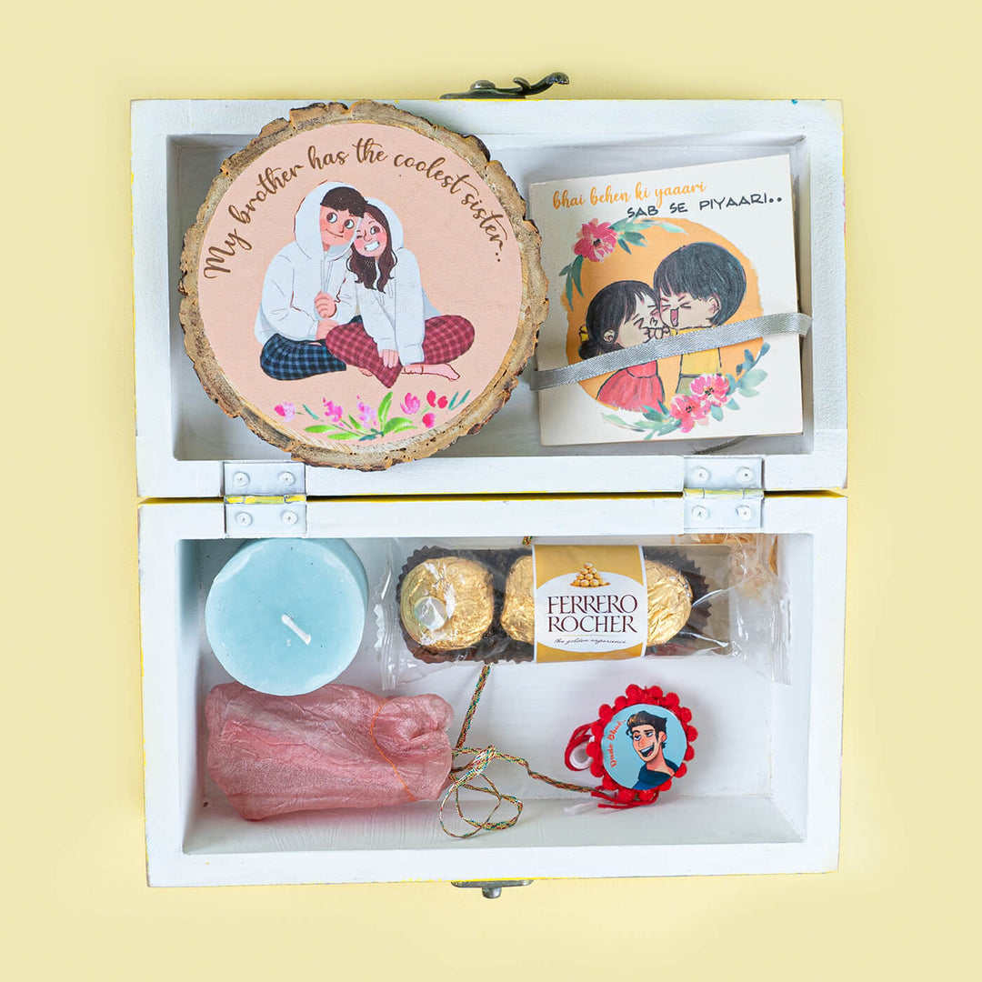 Rakhi Hamper With Fridge Magnet For Bhaiya Bhabhi - Gift Box Interior View