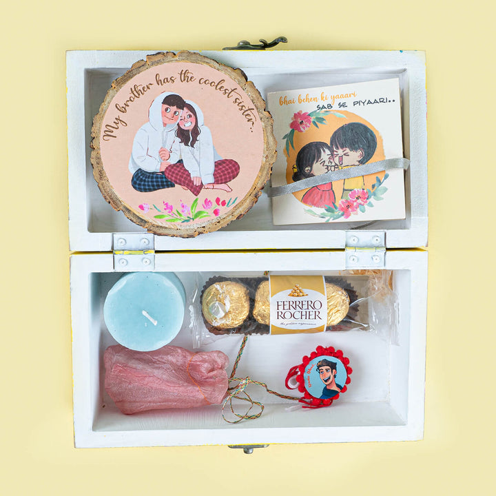 Rakhi Hamper With Fridge Magnet For Bhaiya Bhabhi - Gift Box Interior View