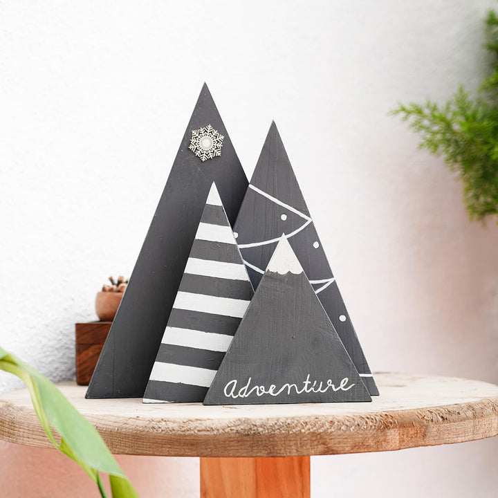 Hand-Painted "Fossil Mountain" Wooden Table Decor For Christmas Table Decoration | Set Of 4