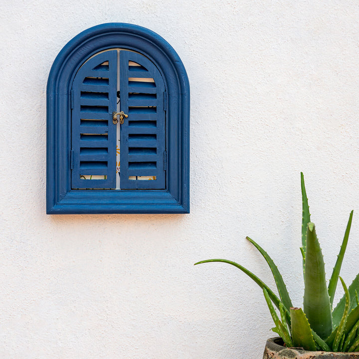 Arched Vintage Window Nameboard