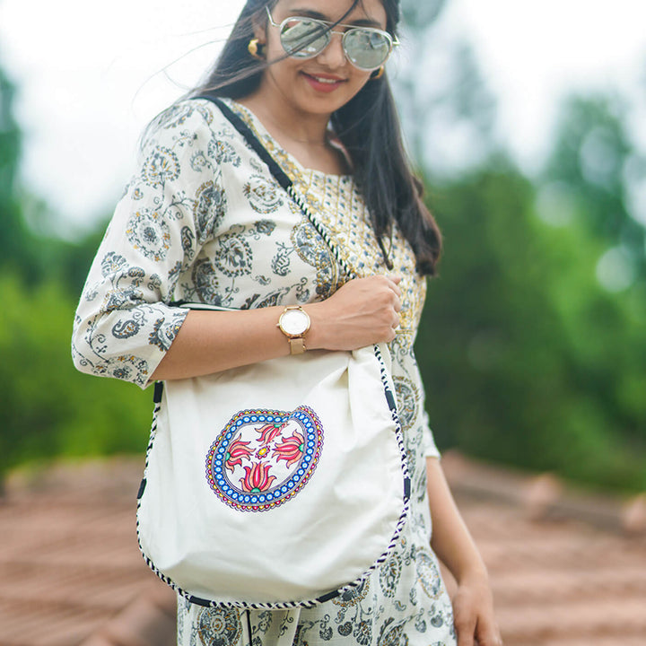Vibant Elephant Themed Tote Bag in White