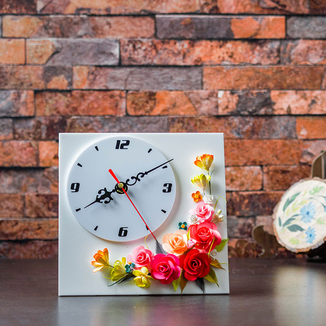 Paper Quilling Acrylic Table Clock