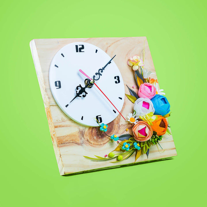 Paper Quilling Wooden Table Clock