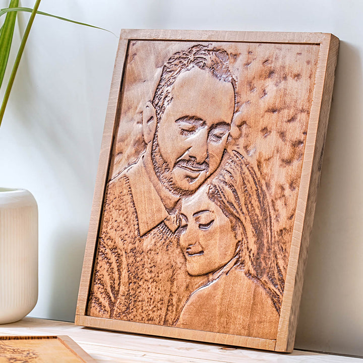 Beech Wood Engraved Portraits - Wood Grain