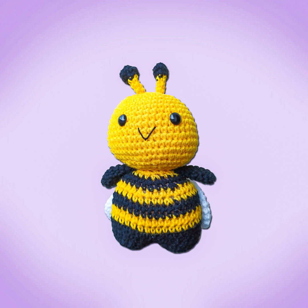 Bee Amirgurumi Crochet Toy