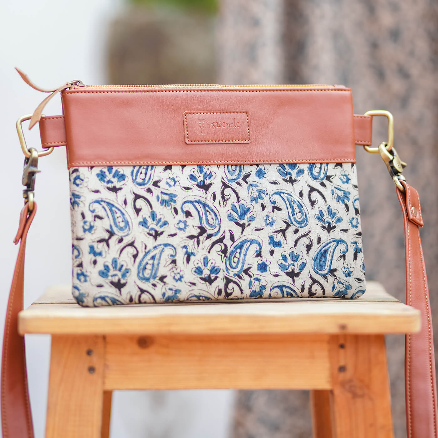 Side leather deals bag online