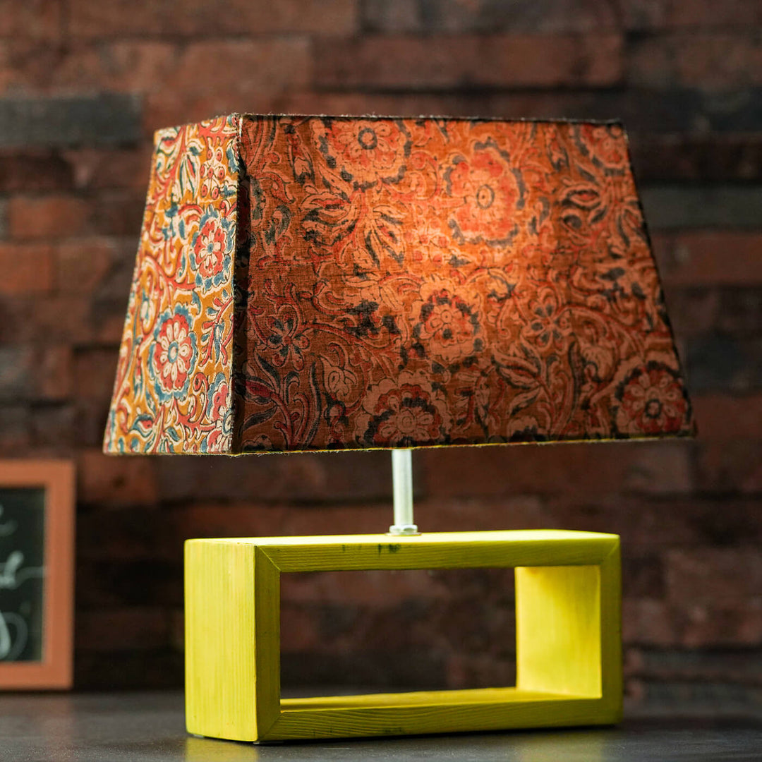 Handcrafted Kalamkari Fabric Lamp
