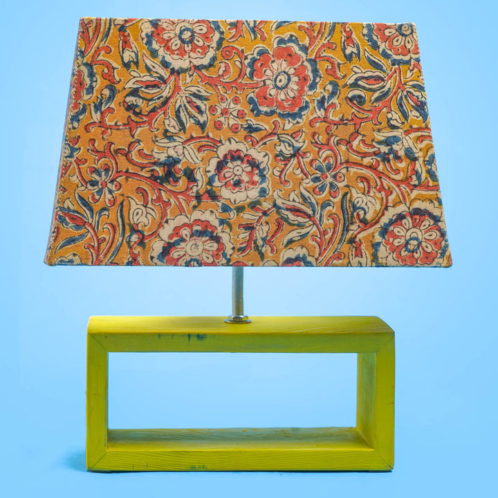 Handcrafted Kalamkari Fabric Lamp