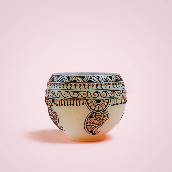 Mehendi Border Art - Bowl Candle - Gold